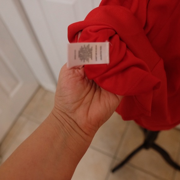 NWOT Express Fit & Flare dress with keyhole detail - Picture 8 of 8